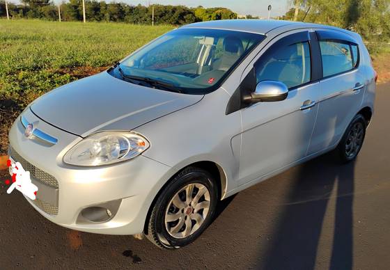 FIAT PALIO 1.0 MPI ATTRACTIVE 8V FLEX 4P MANUAL FIAT PALIO 1.0 MPI ATTRACTIVE 8V FLEX 4P MANUAL